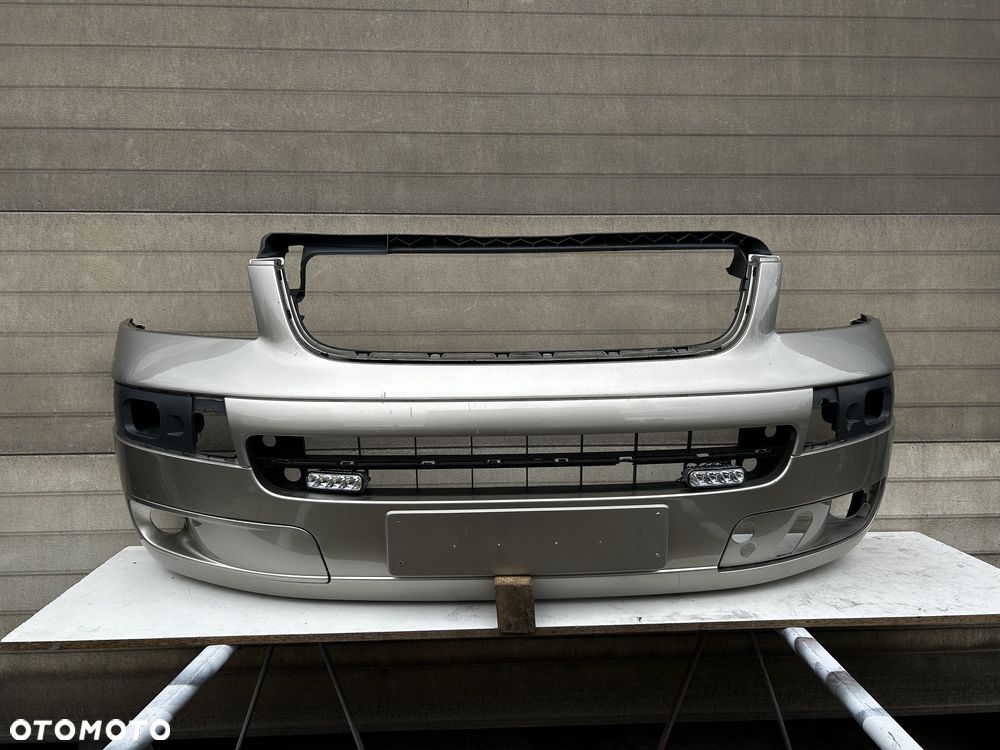 VOLKSWAGEN MULTIVAN T5 ZDERZAK PRZÓD PRZEDNI