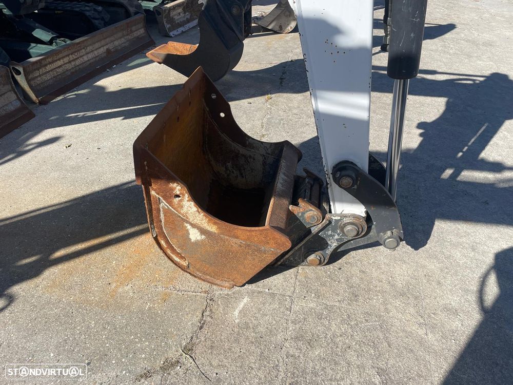 Bobcat E 50Z - Giratória - 4