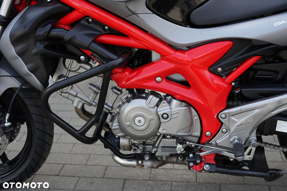 Suzuki Gladius - 29