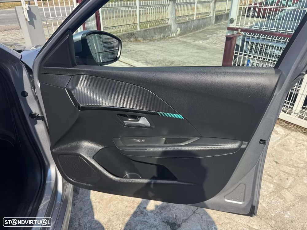 Peugeot e-208 50 kWh Allure - 30