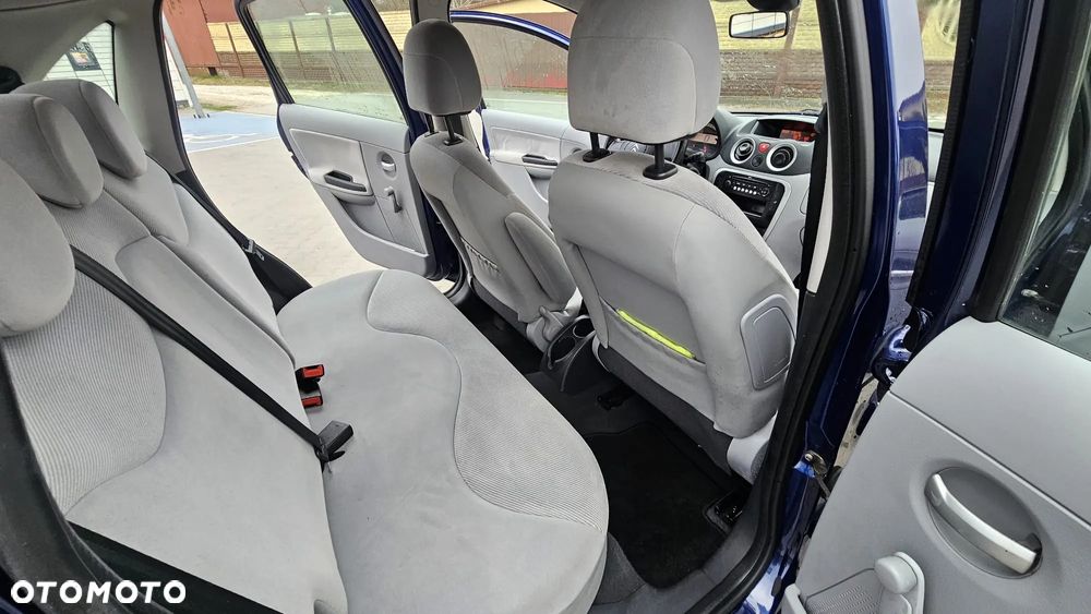 Citroën C3 1.4i 16V Impress Luxe - 22