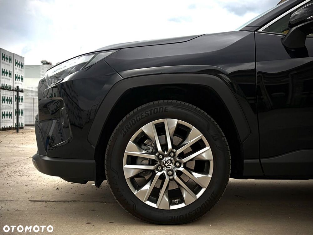 Toyota RAV4 - 9