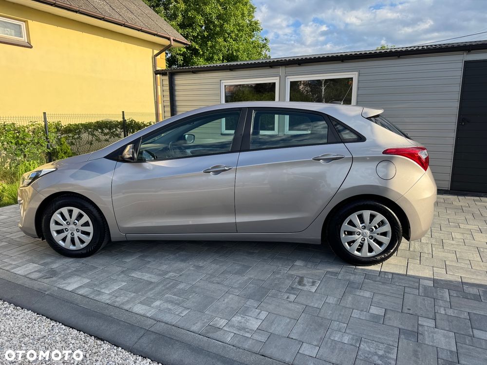 Hyundai i30 blue 1.4 Classic Navigation - 11