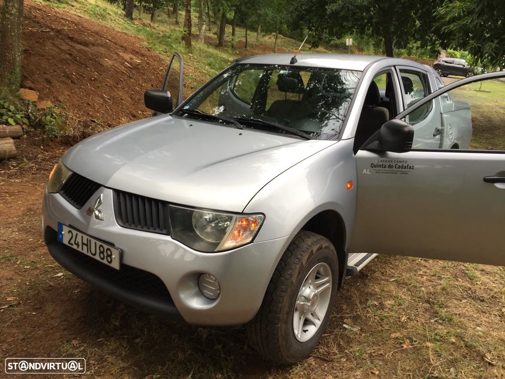 Mitsubishi L200 2.5 DI-D CD Invite+ AC/ABS 4WD - 13