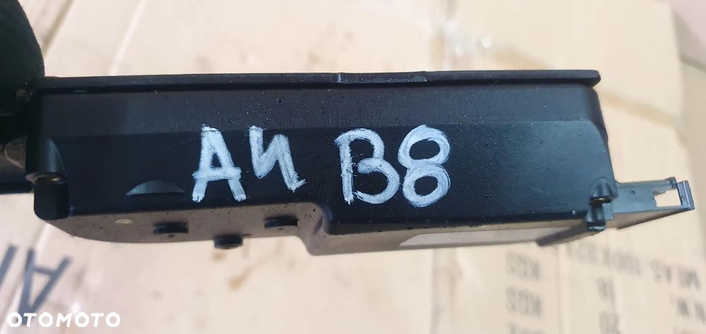 Zamek klapy bagażnika dociąg Audi A4 B8 Lift Kombi 4F9827383E - 7