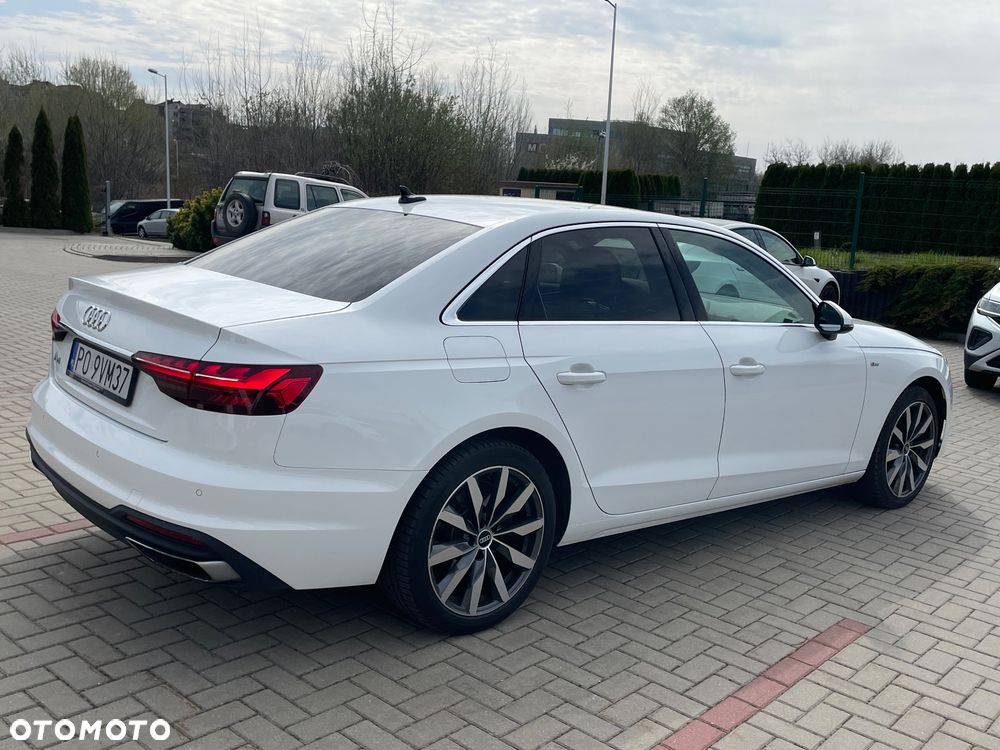 Audi A4 Limousine - 13