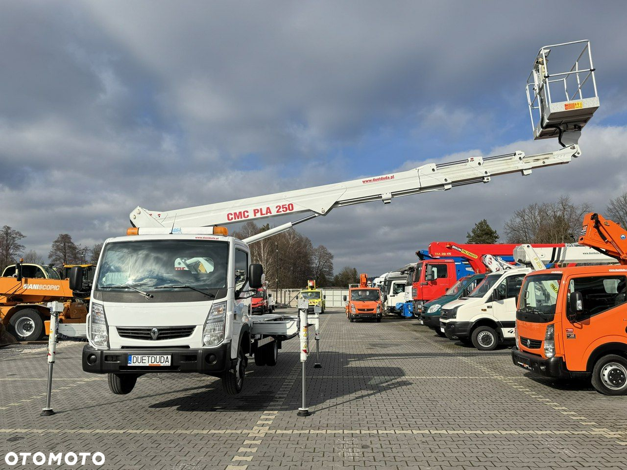Renault Maxity - 4