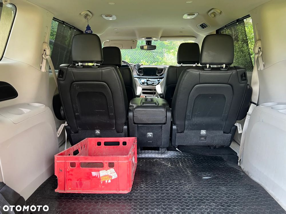 Chrysler Pacifica - 15