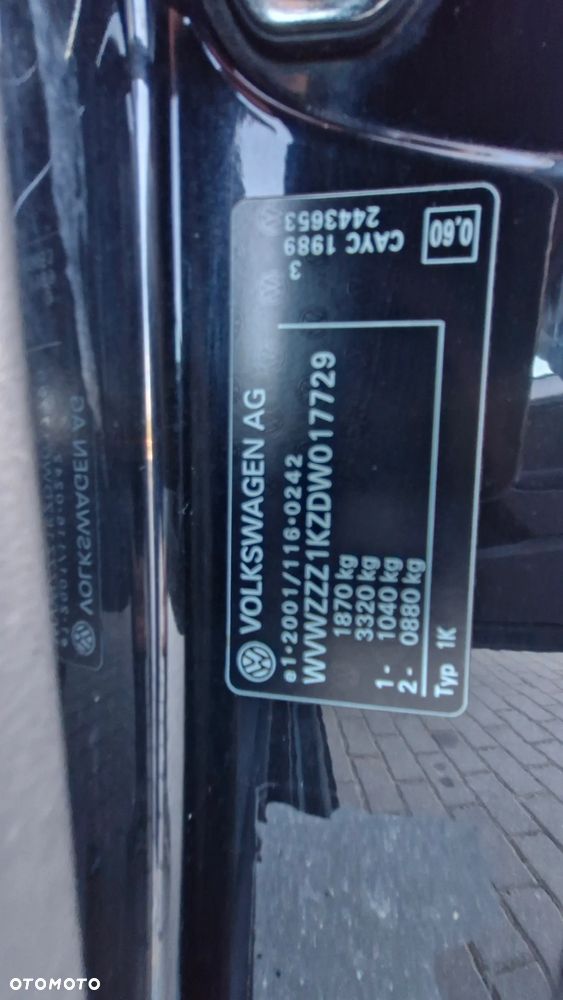 Volkswagen Golf 1.6 TDI DPF MATCH - 28