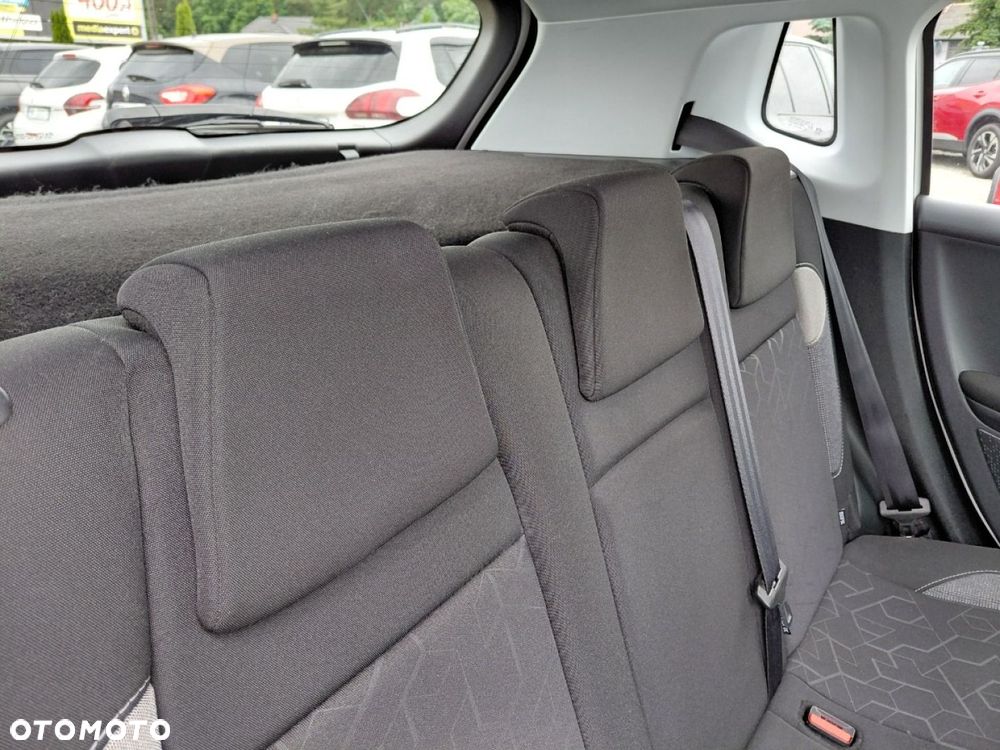 Peugeot 2008 - 16