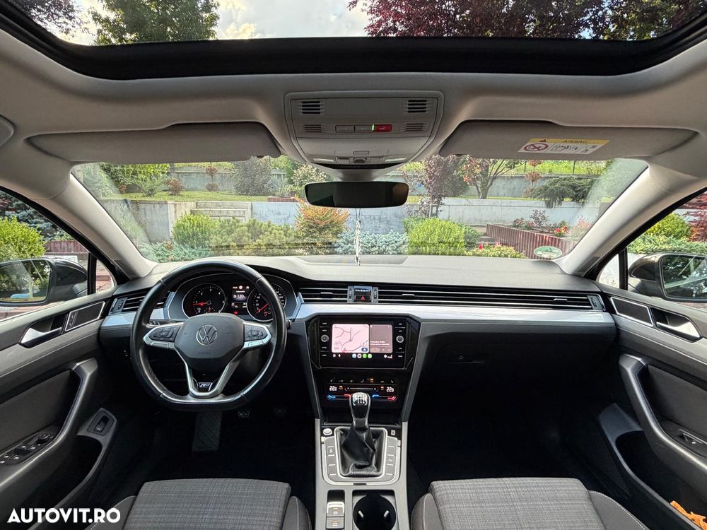 Volkswagen Passat 2.0 TDI R Executive - 9