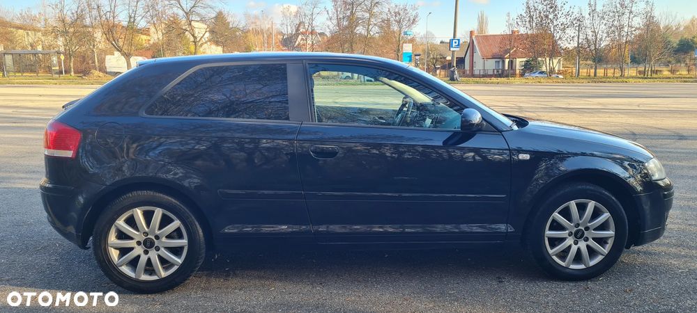Audi A3 3-drzwiowe 1.6 Ambition - 16