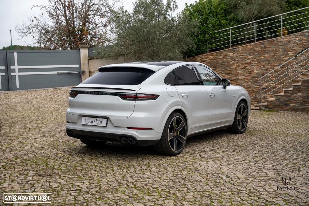 Porsche Cayenne Coupé Turbo S E-Hybrid - 33
