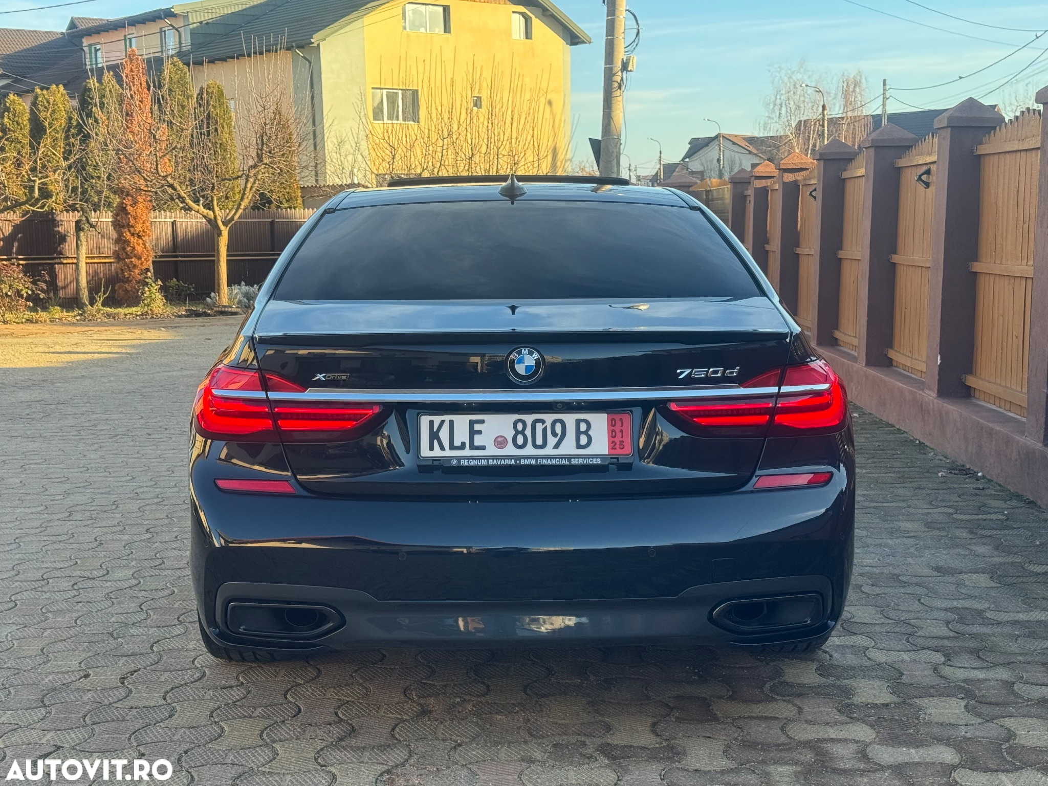 BMW Seria 7 750d xDrive - 28