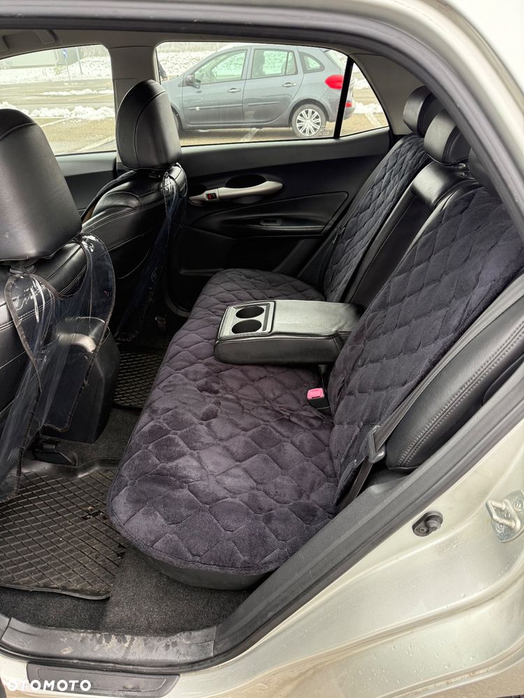 Toyota Auris 2.0 D-4D - 10