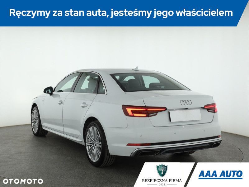 Audi A4 Limousine - 5