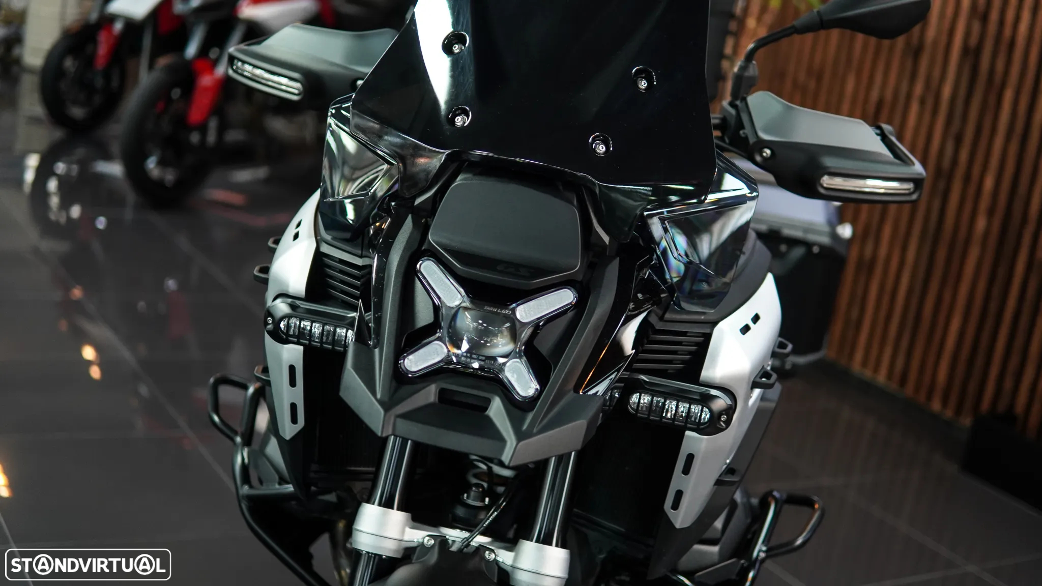 BMW R 1300 GS Adventure TRIPLE BLACK C/ AKRAPOVIC - 37