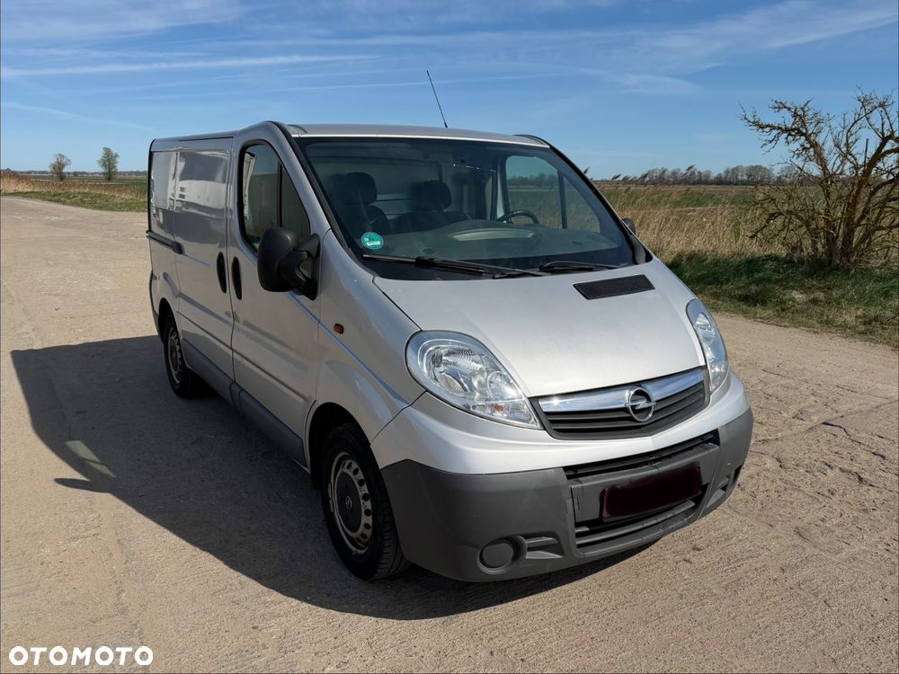 Opel VIVARO - 1