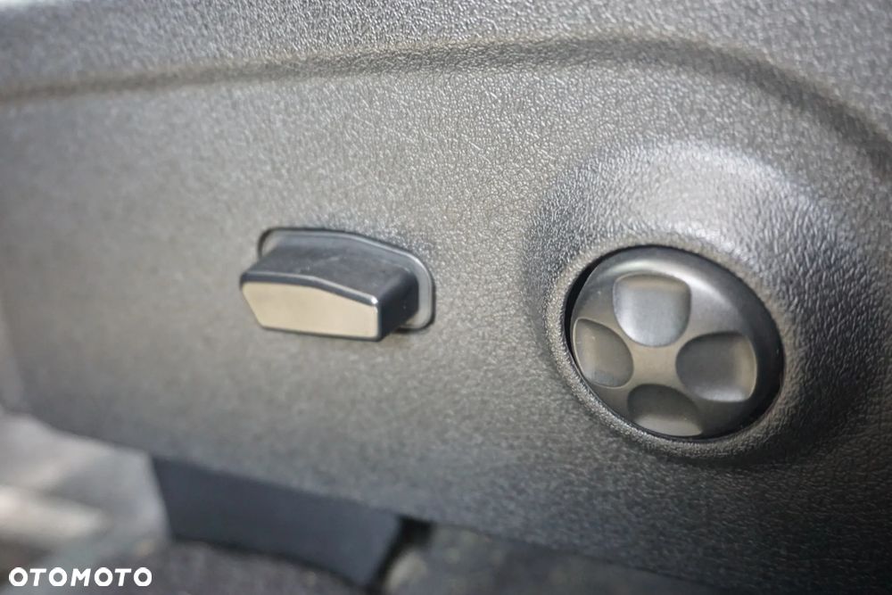 Fiat Freemont 2.0 Multijet 16V DPF Automatik Allrad Lounge - 31