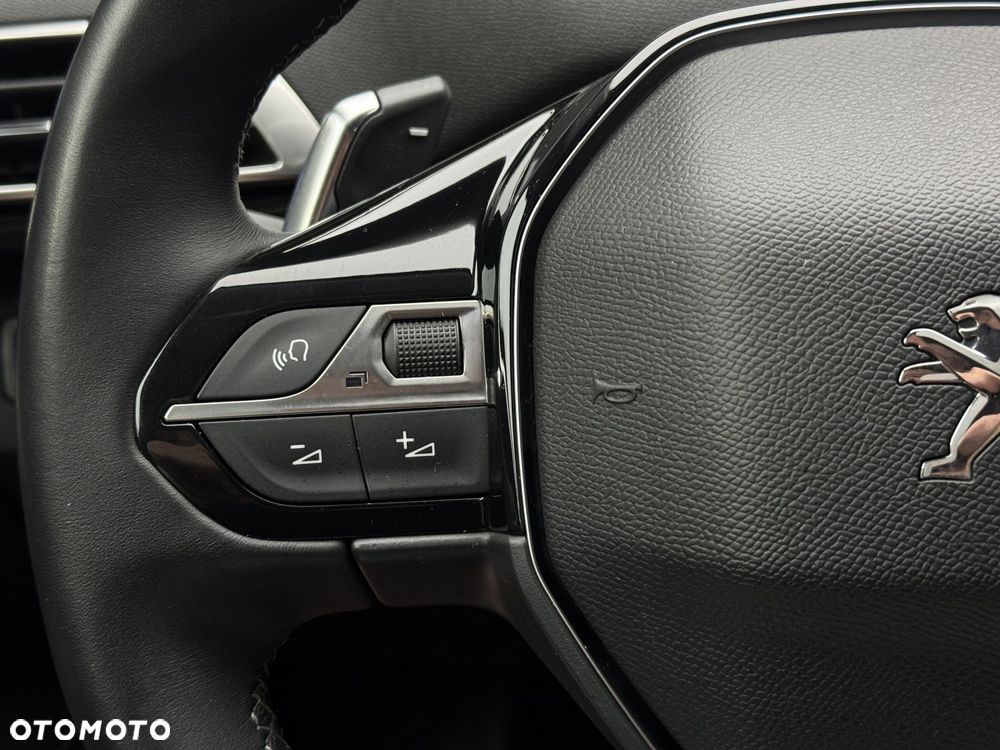 Peugeot 5008 1.2 PureTech Allure Pack S&S EAT8 - 27