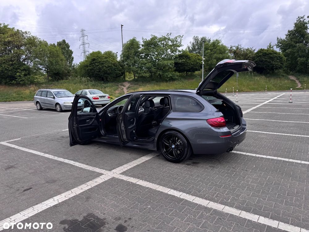 BMW Seria 5 530d xDrive Modern Line - 10
