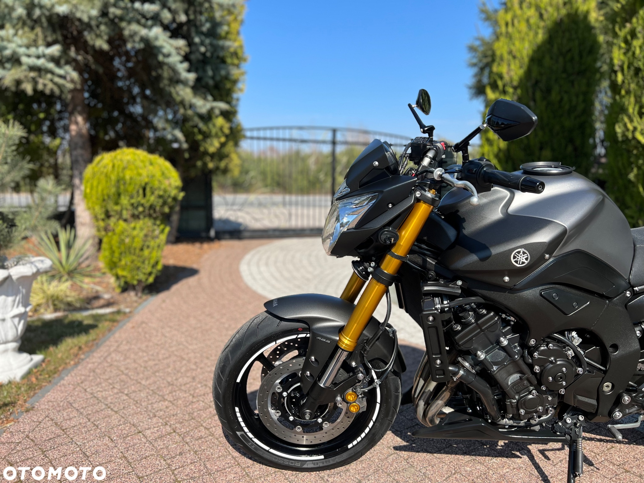 Yamaha FZ8 - 26