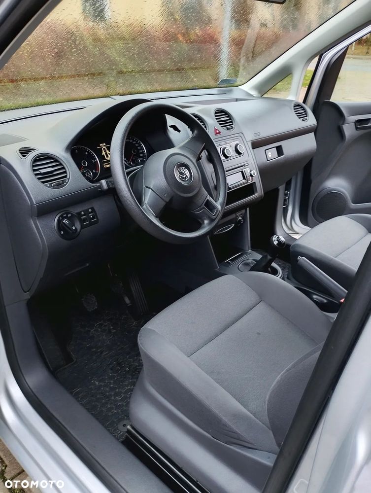 Volkswagen Caddy ver-1-6-tdi - 12