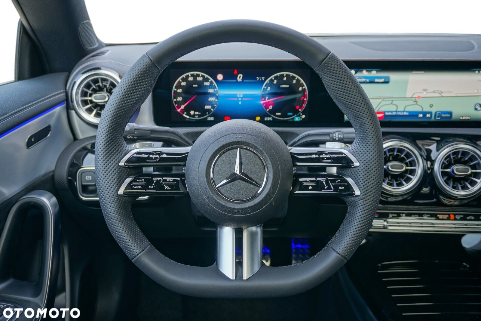 Mercedes-Benz CLA 200 AMG Line 7G-DCT - 7