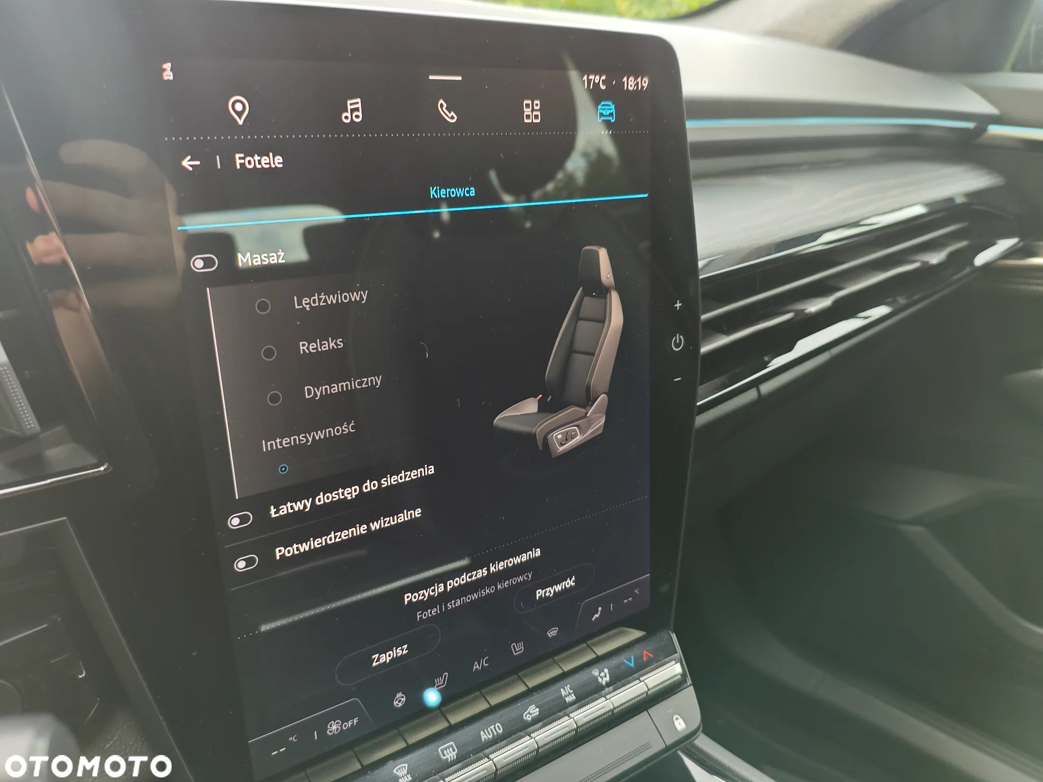 Renault Austral E-Tech Full Hybrid 200 Iconic - 12
