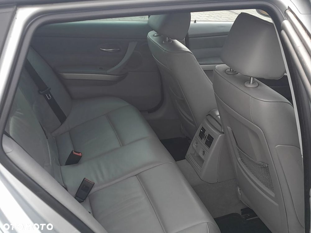 BMW Seria 3 320d DPF - 15