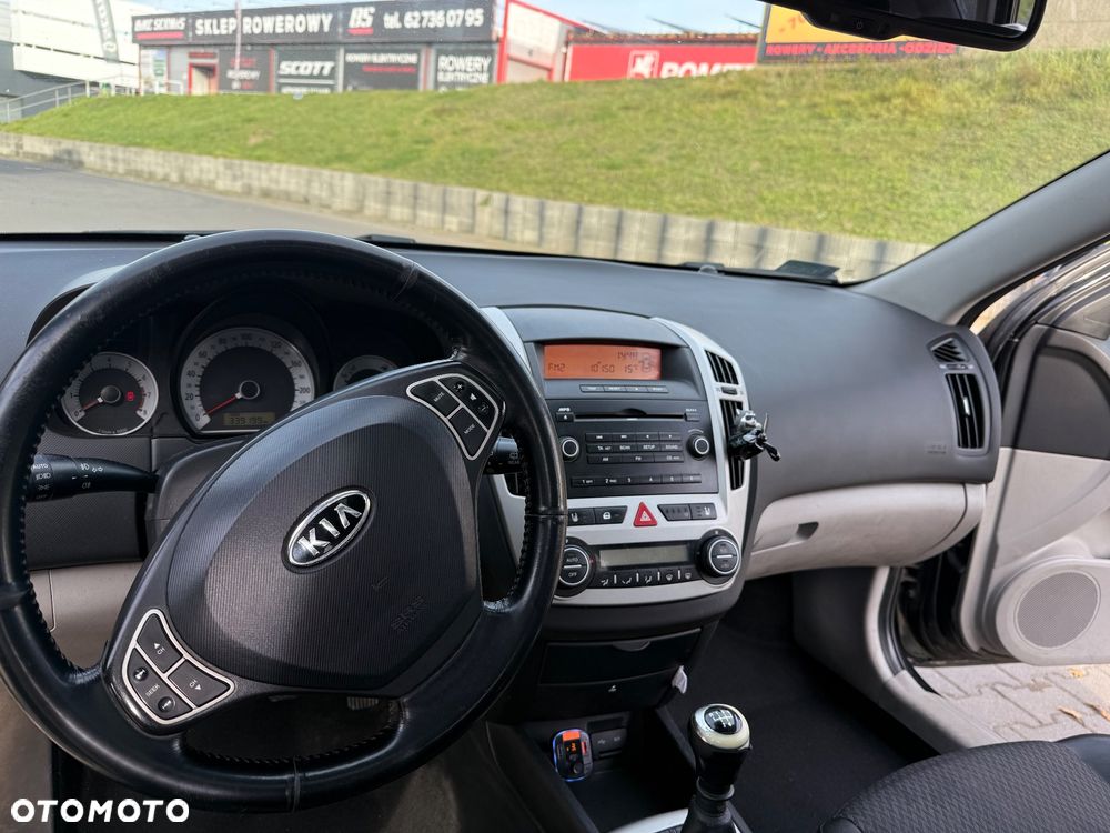 Kia Ceed Cee'd 1.6 Comfort - 19