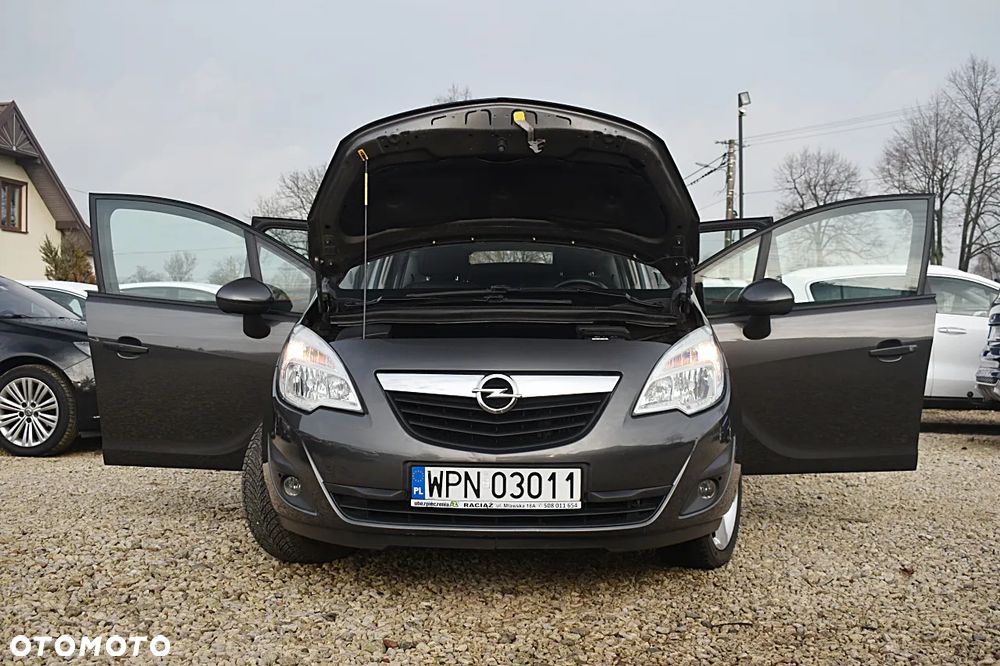 Opel Meriva - 12