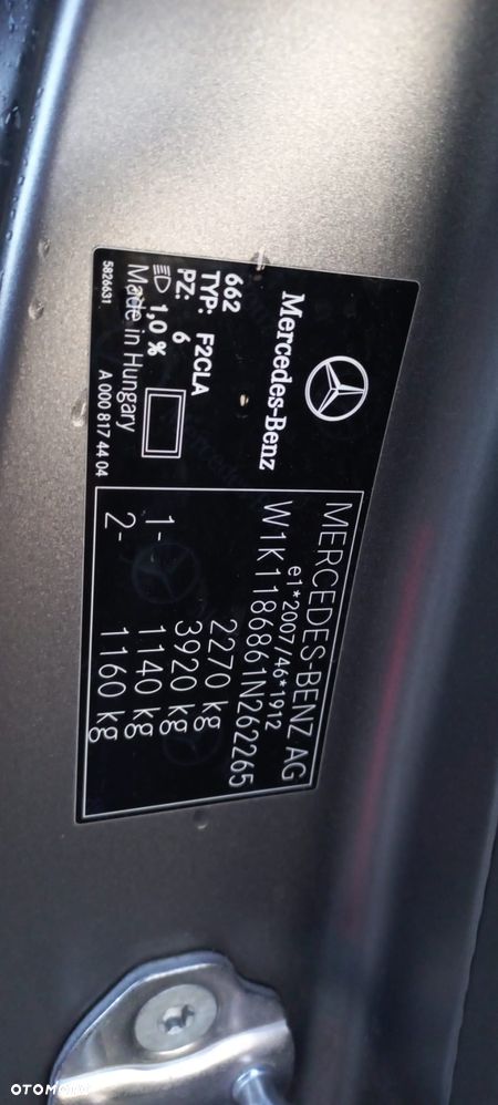 Mercedes-Benz CLA 250 e 8G-DCT AMG Line - 32