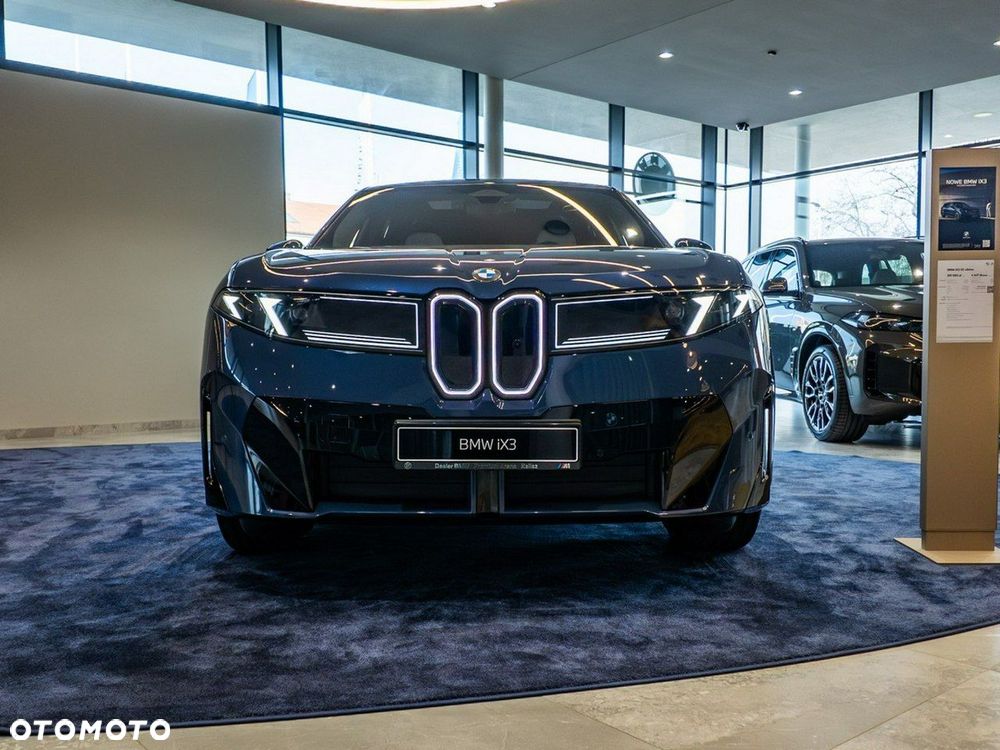 BMW iX3 - 4