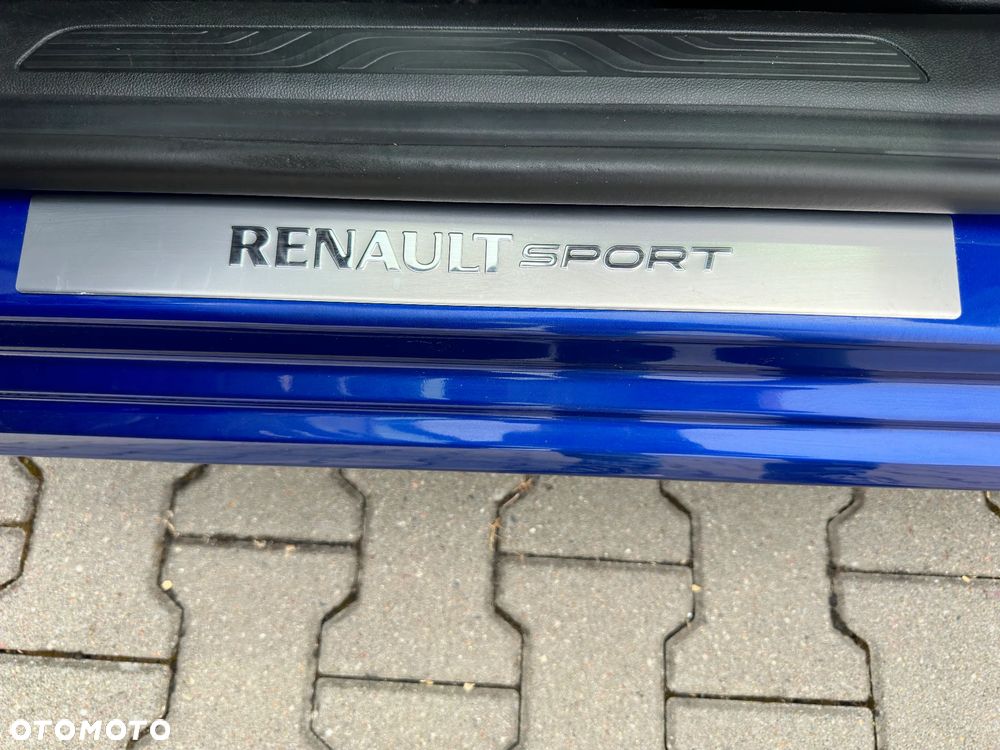 Renault Megane ENERGY TCe 205 EDC GT - 17