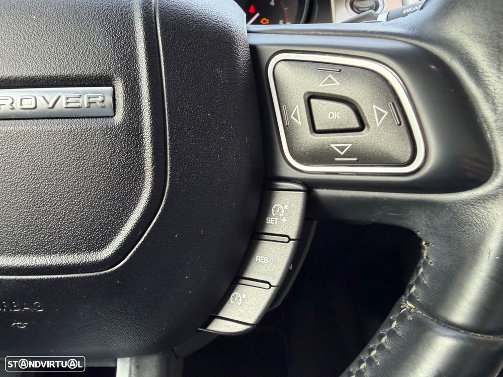 Land Rover Range Rover Evoque 2.0 D150 AWD R-Dynamic HSE Auto - 28