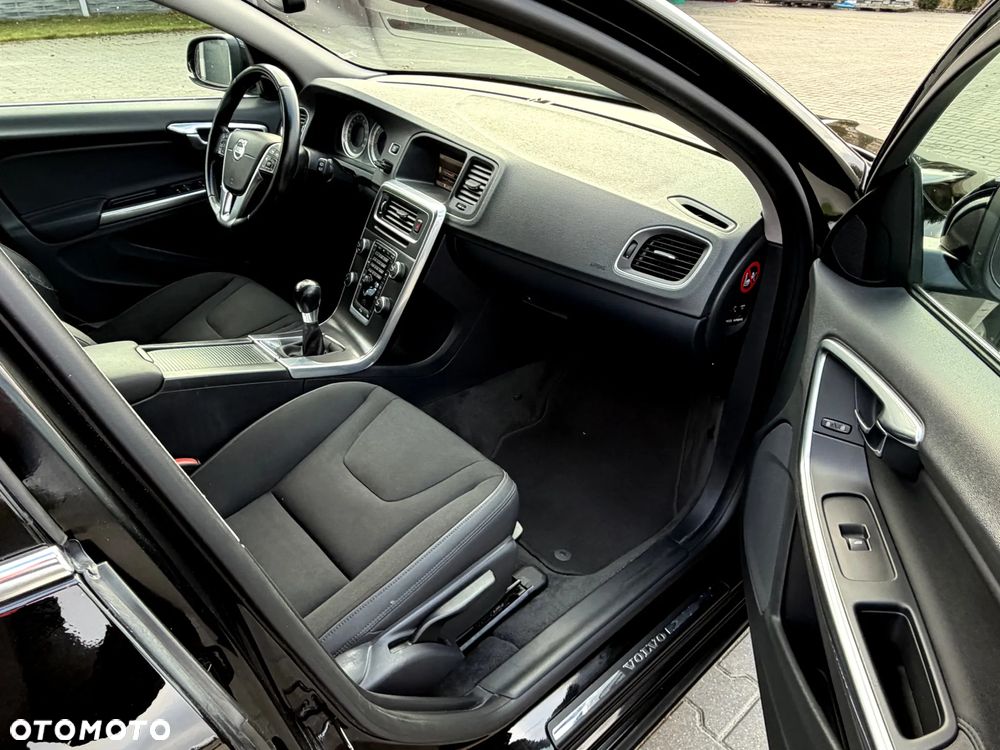 Volvo V60 T3 Edition - 23