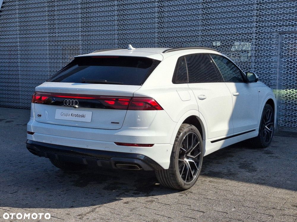 Audi Q8 - 7