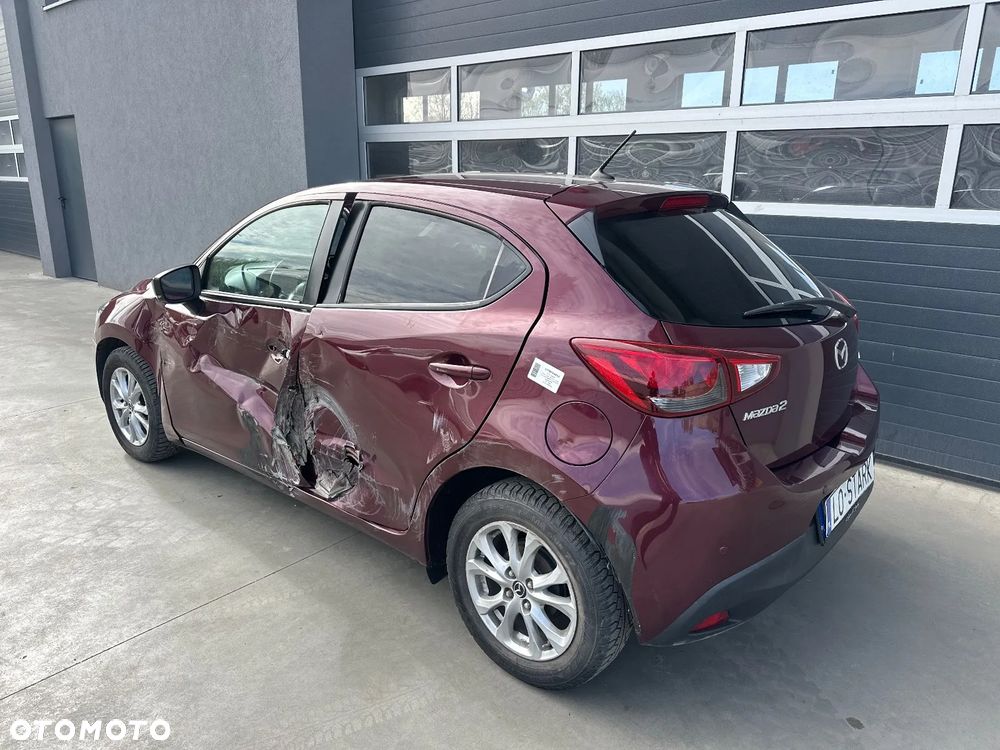 Mazda 2 - 5