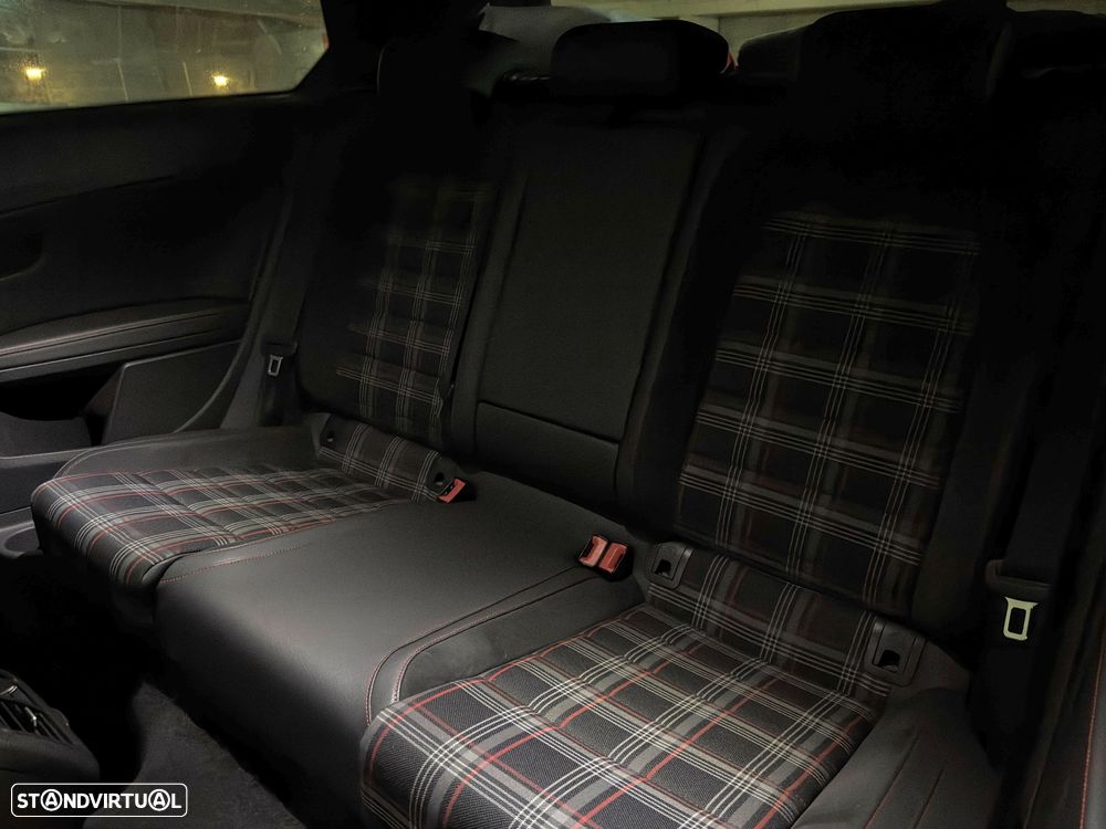 VW Golf 2.0 TSi GTi - 13