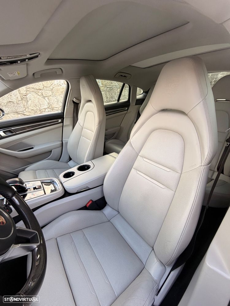 Porsche Panamera 4 E-Hybrid - 19