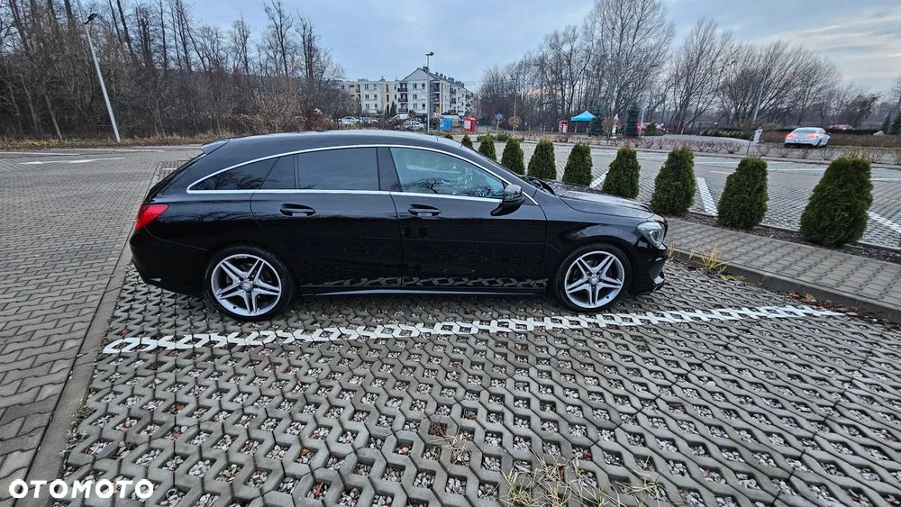 Mercedes-Benz CLA 200 7G-DCT AMG Line - 5