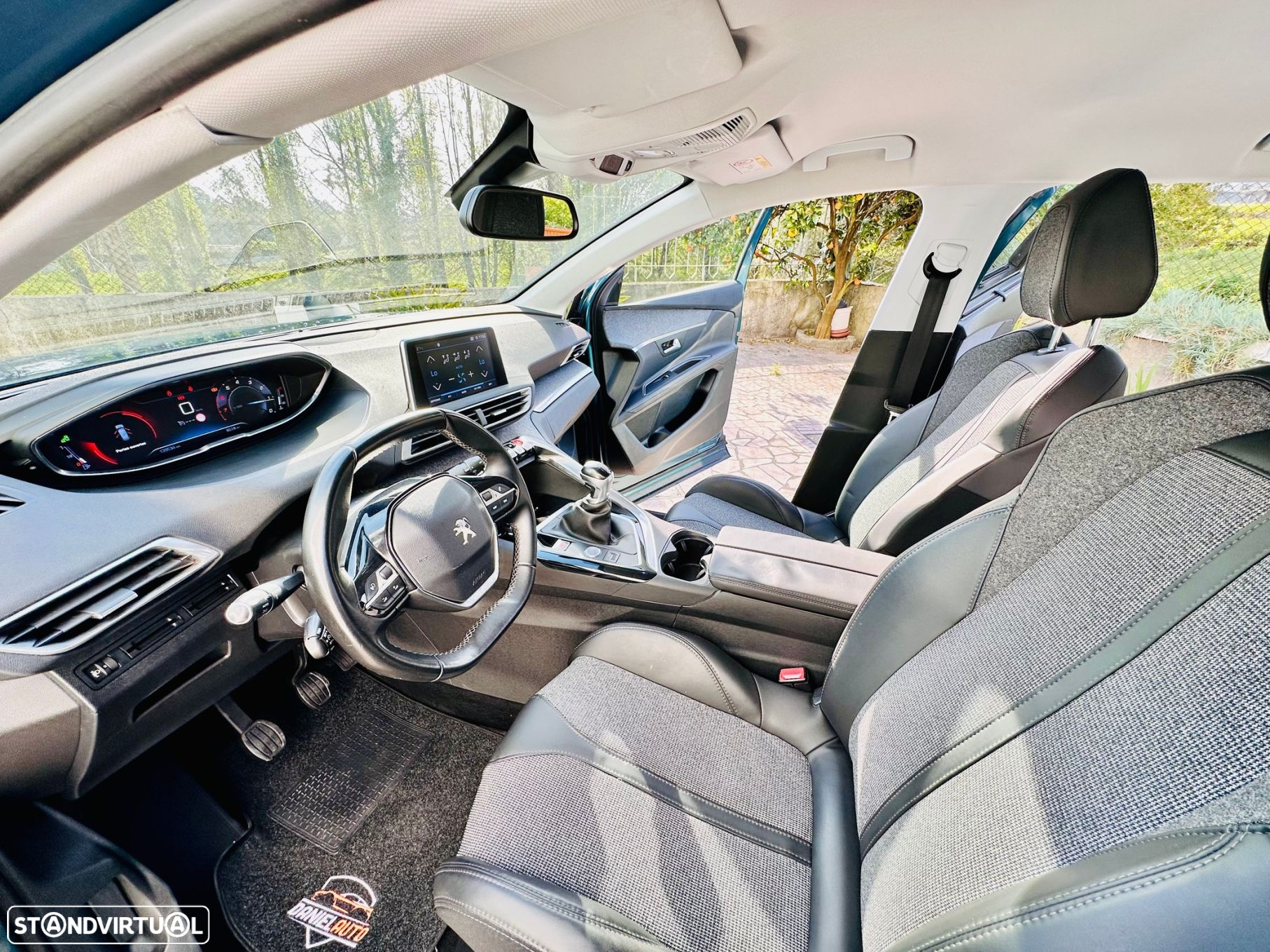 Peugeot 5008 1.2 PureTech Allure - 15