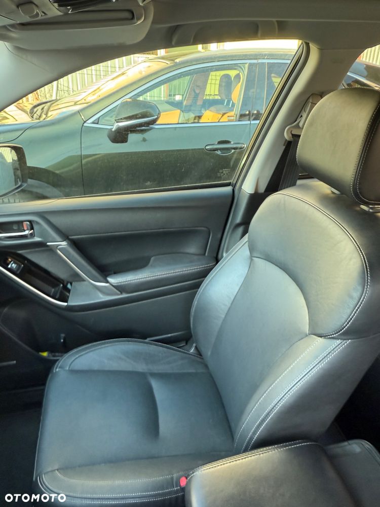 Subaru Forester 2.0 XT Platinum Lineartronic - 12