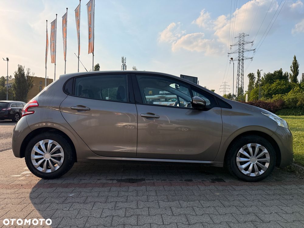 Peugeot 208 1.2 PureTech Active - 8