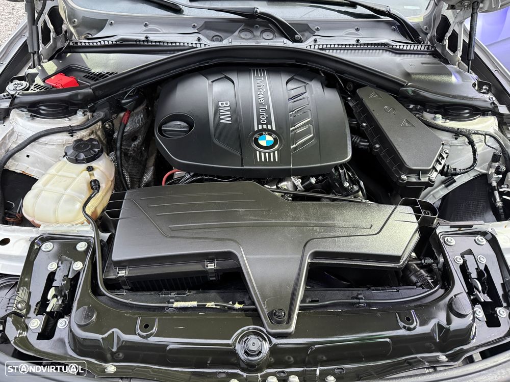 BMW 318 d Touring - 24