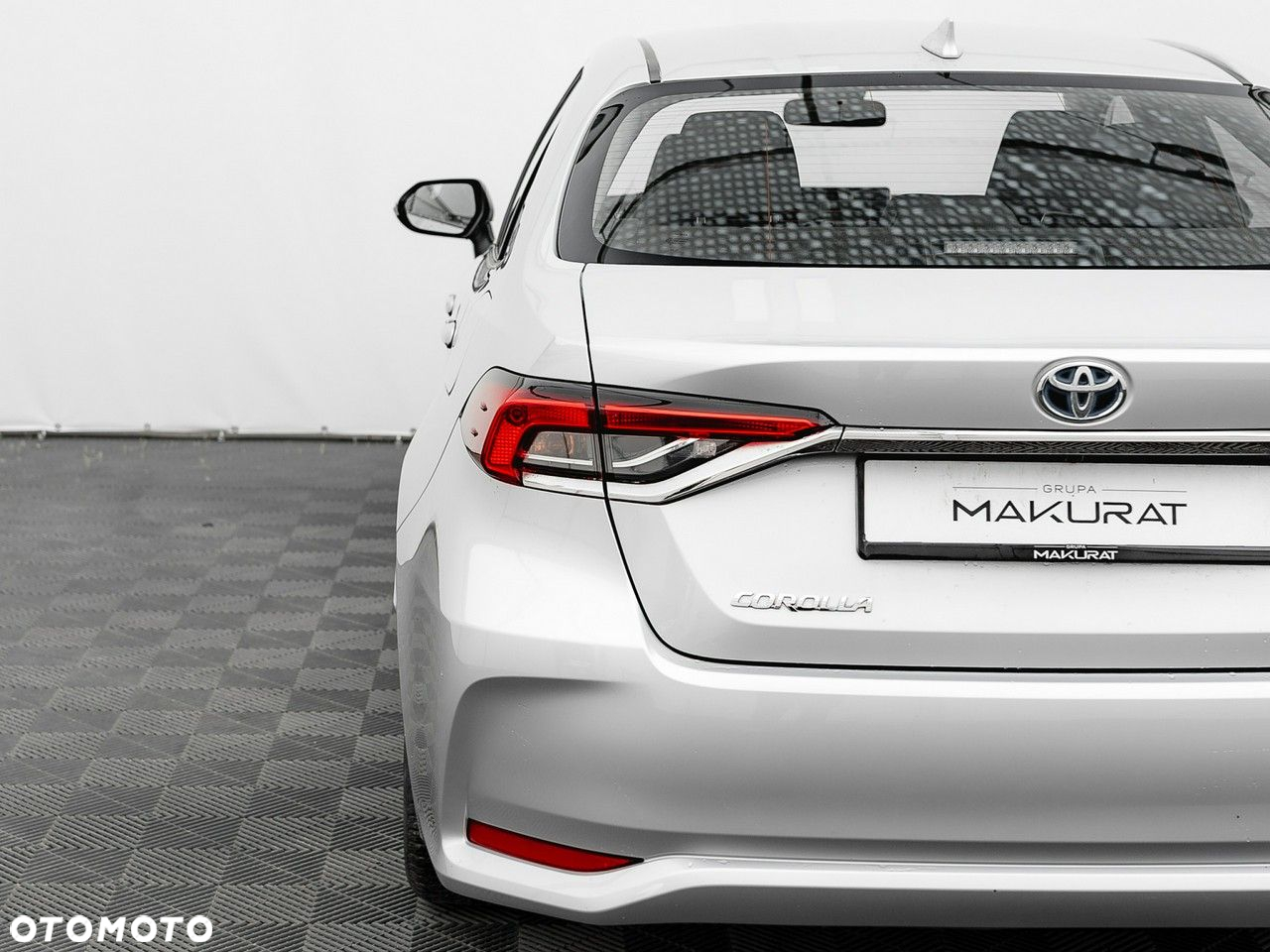 Toyota Corolla 1.8 Hybrid Comfort - 12