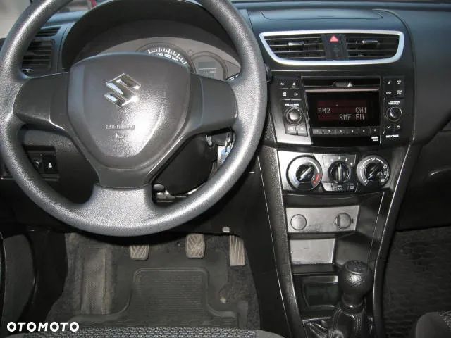 Suzuki Swift 1.2 Club - 12