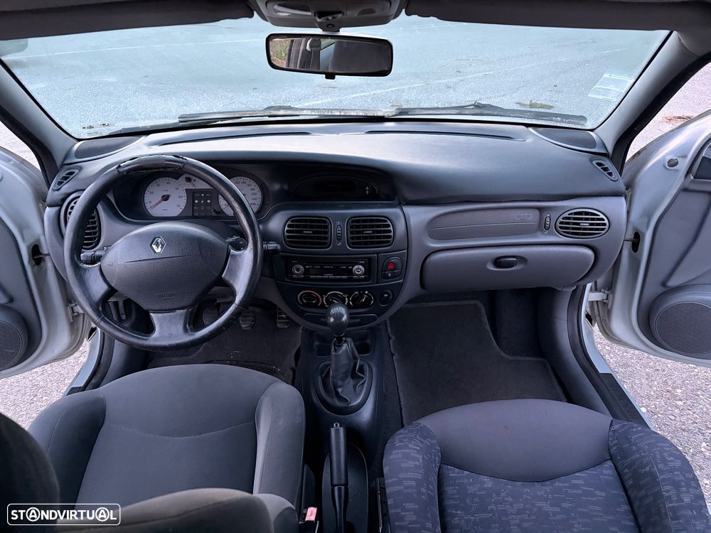 Renault Mégane Coupe - 8