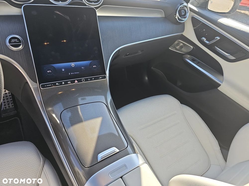 Mercedes-Benz GLC - 16